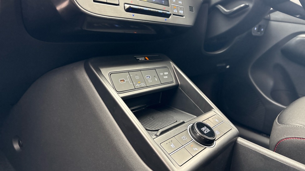 Hyundai KONA 1.6 Hybrid 129 N Line 5dr DCT Hybrid Hatchback - Image 13