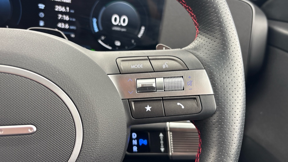 Hyundai KONA 1.6 Hybrid 129 N Line 5dr DCT Hybrid Hatchback - Image 39