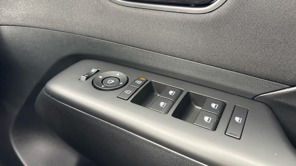 Hyundai KONA 1.6 Hybrid 129 N Line 5dr DCT Hybrid Hatchback - Image 43