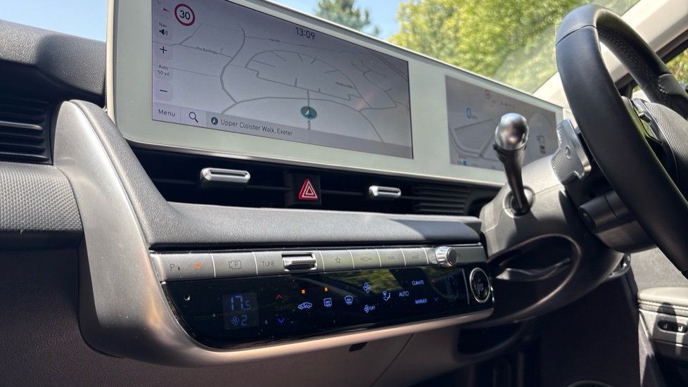 Hyundai IONIQ 5 225kW Ultimate 73 kWh 5dr AWD Auto [Tech] Electric Hatchback - Image 13