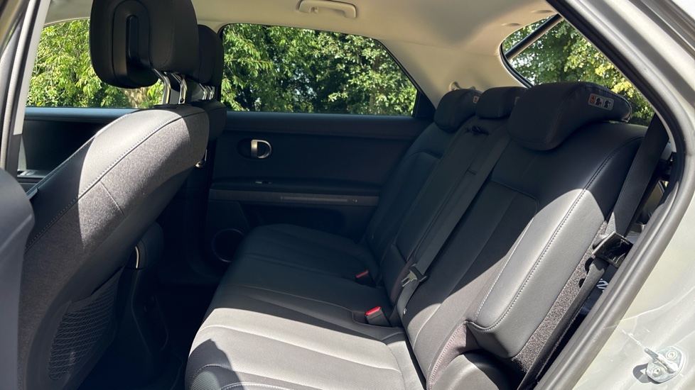 Hyundai IONIQ 5 225kW Ultimate 73 kWh 5dr AWD Auto [Tech] Electric Hatchback - Image 16