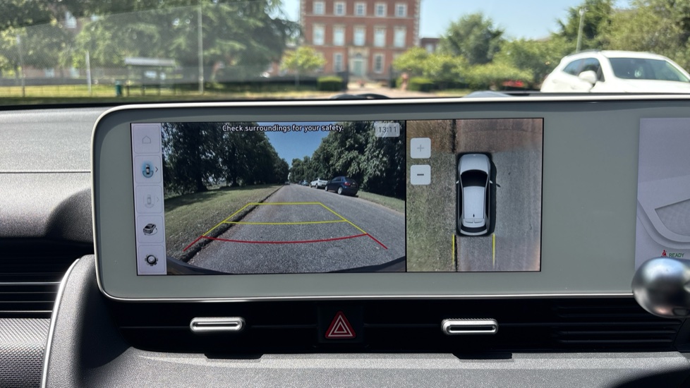 Hyundai IONIQ 5 225kW Ultimate 73 kWh 5dr AWD Auto [Tech] Electric Hatchback - Image 32