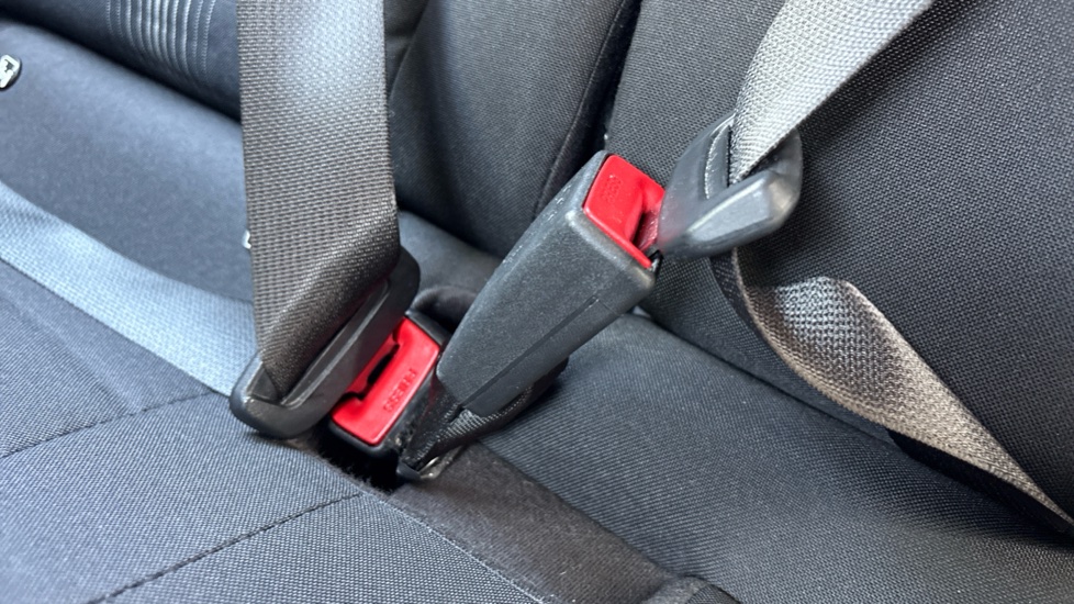 Hyundai i10 1.0 MPi SE Connect 5dr Auto Petrol Hatchback - Image 17