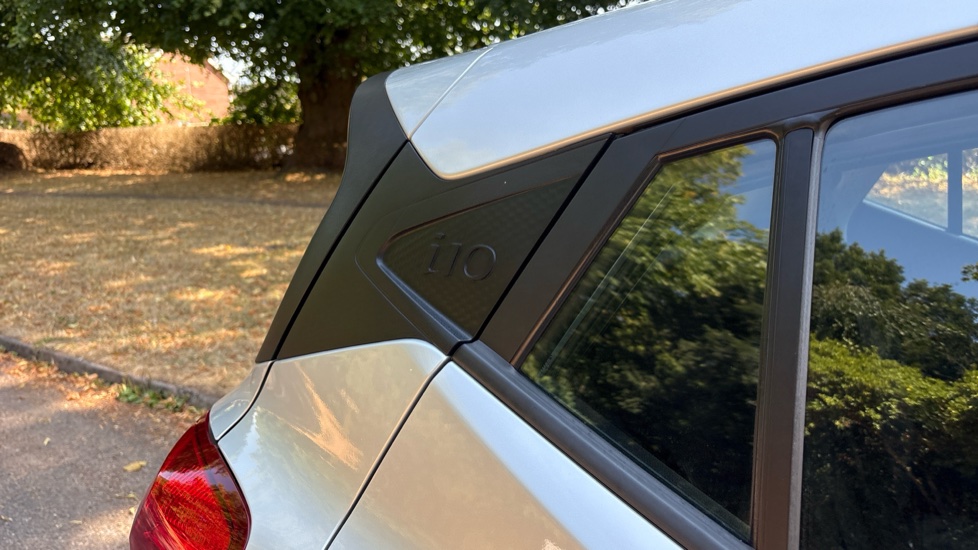 Hyundai i10 1.0 MPi SE Connect 5dr Auto Petrol Hatchback - Image 26