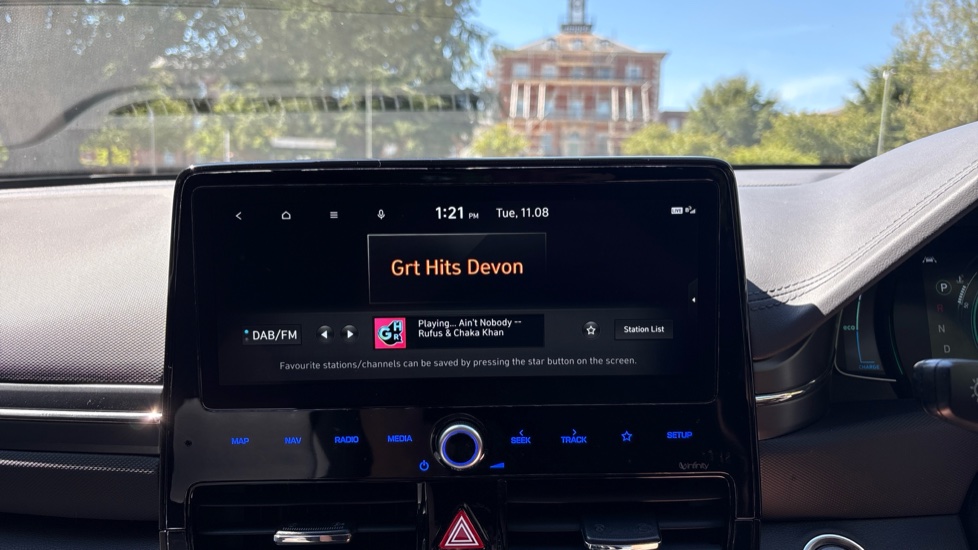 Hyundai IONIQ 1.6 GDi Hybrid Premium SE 5dr DCT Hybrid Hatchback - Image 30
