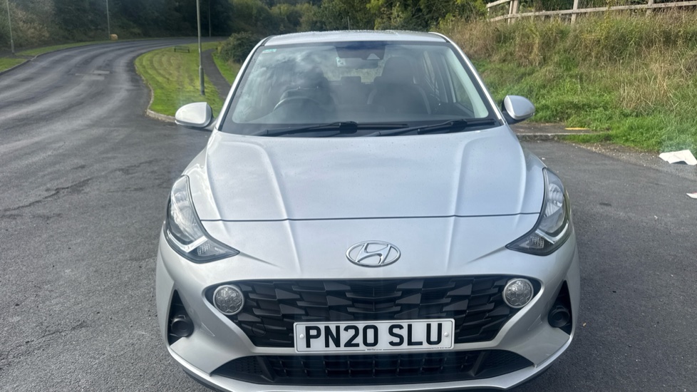 Hyundai i10 1.0 MPi SE Connect 5dr Petrol Hatchback - Image 8