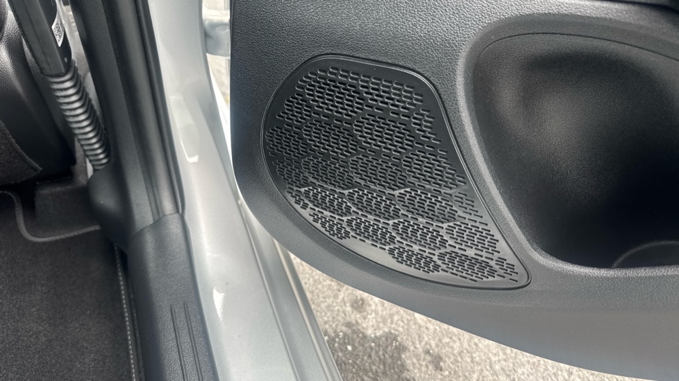 Hyundai i10 1.0 MPi SE Connect 5dr Petrol Hatchback - Image 40