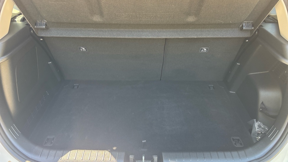 Hyundai i20 1.0T GDi 48V MHD Premium 5dr Petrol Hatchback - Image 44