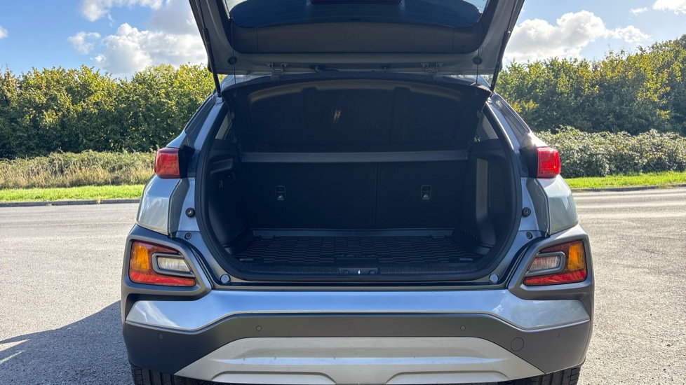 Hyundai KONA 1.0T GDi Blue Drive Premium 5dr Petrol Hatchback - Image 4
