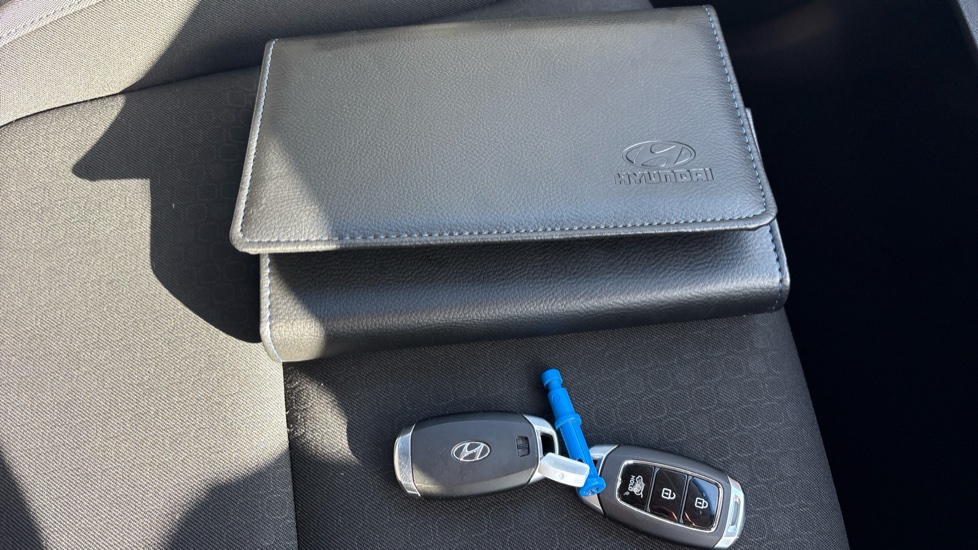 Hyundai KONA 1.0T GDi Blue Drive Premium 5dr Petrol Hatchback - Image 19