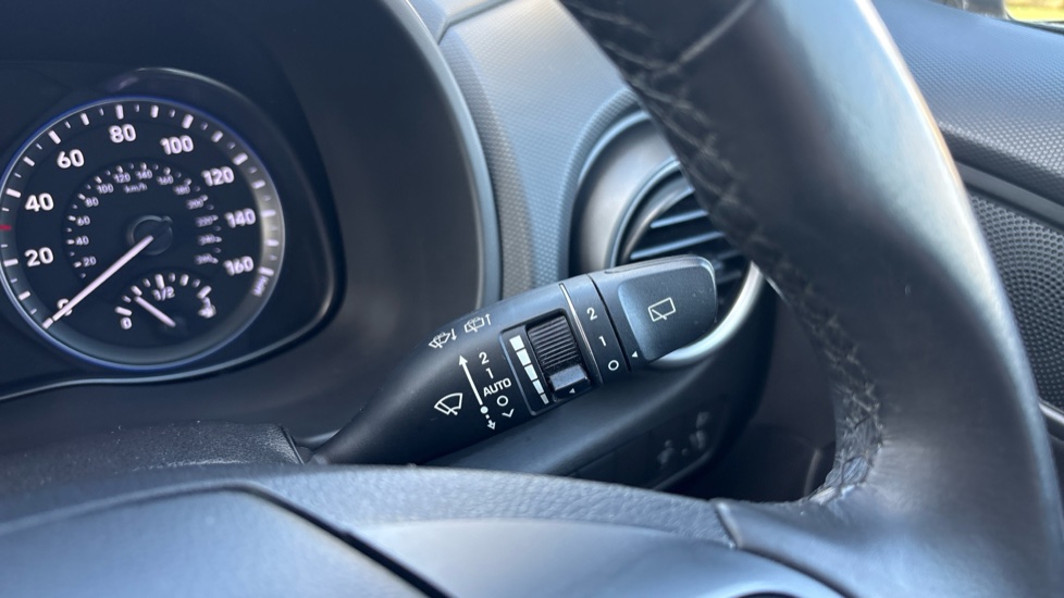 Hyundai KONA 1.0T GDi Blue Drive Premium 5dr Petrol Hatchback - Image 38