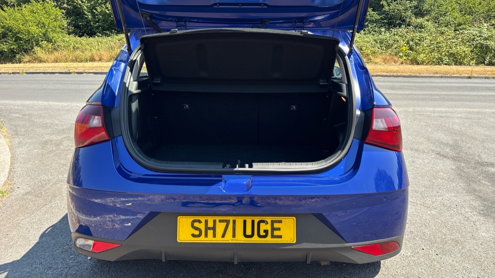 Hyundai i20 1.0T GDi 48V MHD SE Connect 5dr Petrol Hatchback - Image 4