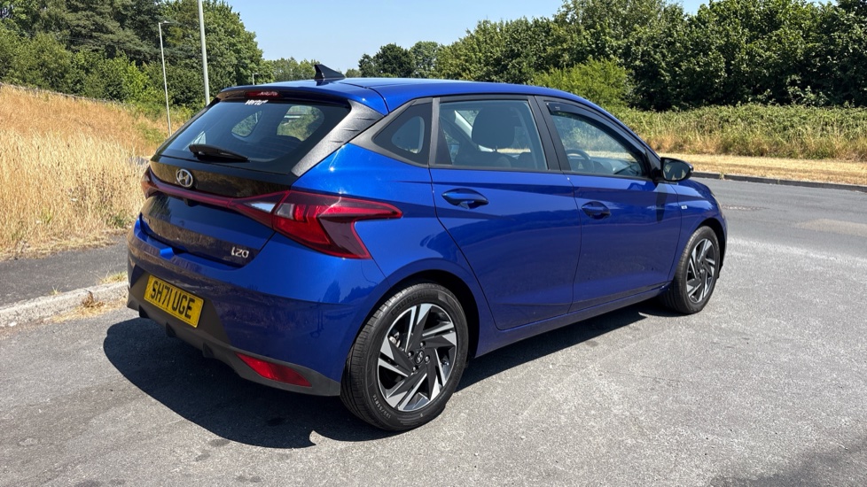 Hyundai i20 1.0T GDi 48V MHD SE Connect 5dr Petrol Hatchback - Image 27