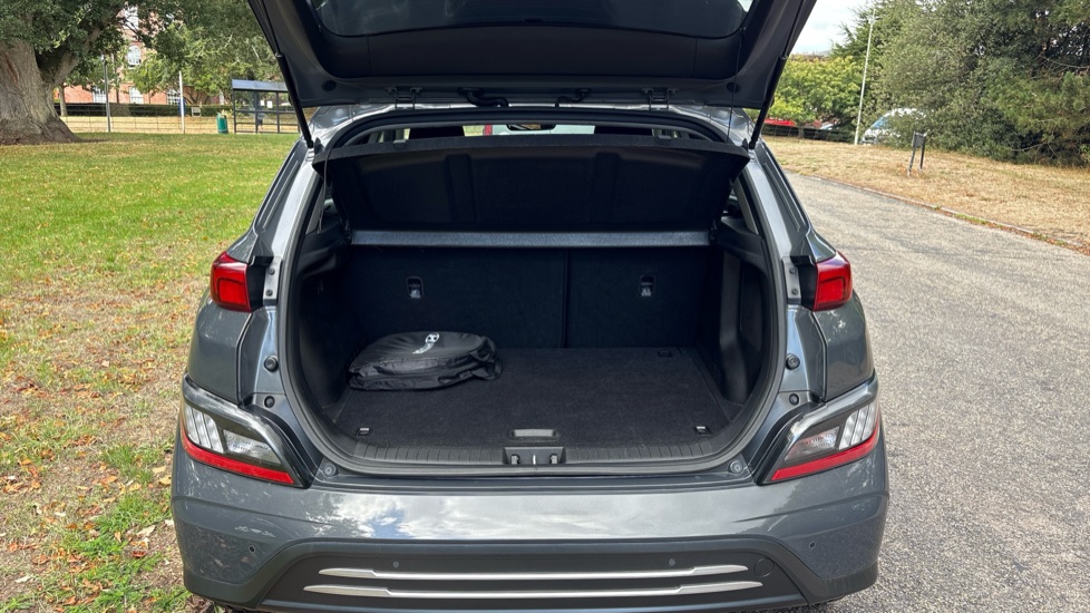 Hyundai KONA 150kW Premium 64kWh 5dr Auto Electric Hatchback - Image 4