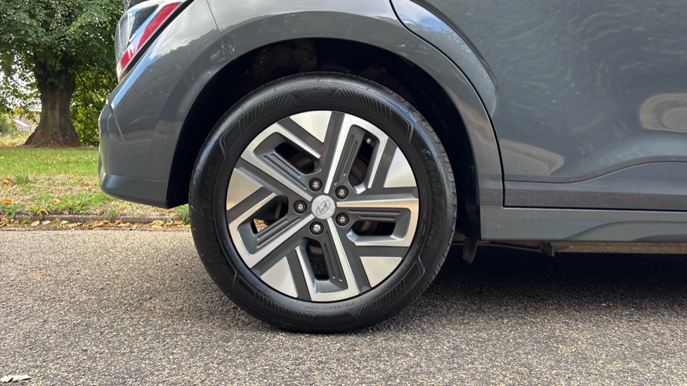 Hyundai KONA 150kW Premium 64kWh 5dr Auto Electric Hatchback - Image 7