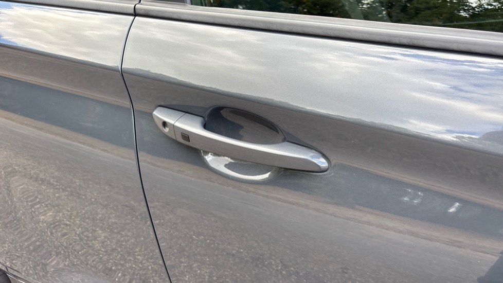 Hyundai KONA 150kW Premium 64kWh 5dr Auto Electric Hatchback - Image 25