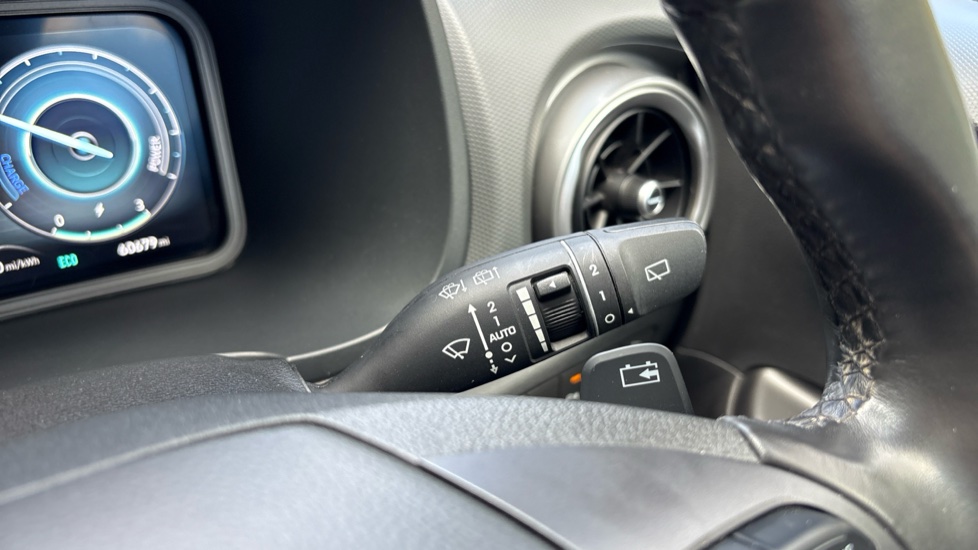 Hyundai KONA 150kW Premium 64kWh 5dr Auto Electric Hatchback - Image 39