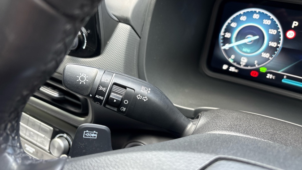 Hyundai KONA 150kW Premium 64kWh 5dr Auto Electric Hatchback - Image 40