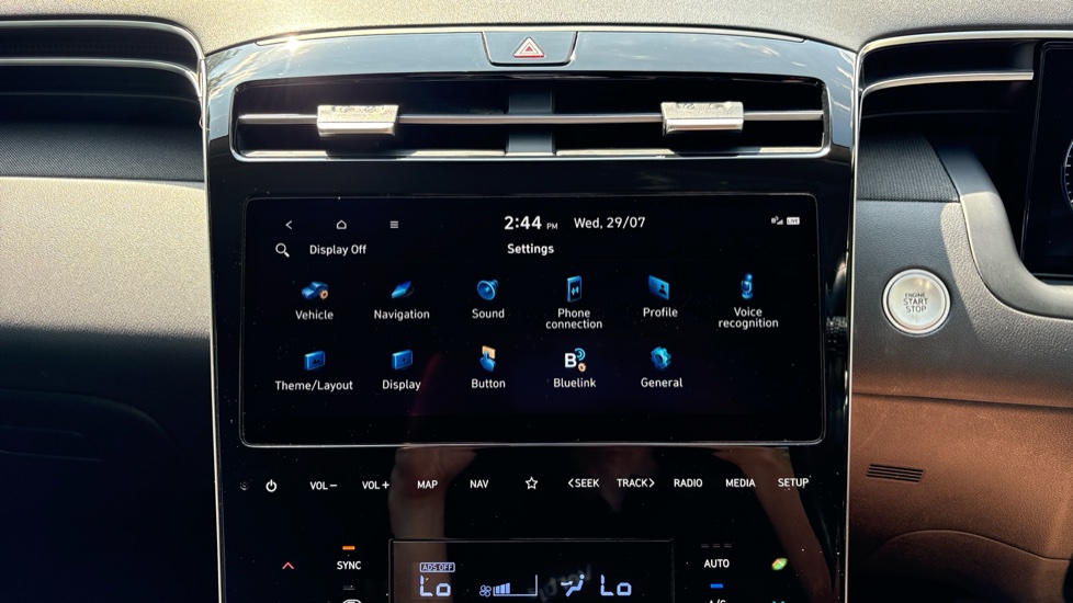 Hyundai TUCSON 1.6 TGDi Hybrid 230 Premium 5dr 2WD Auto Hybrid Estate - Image 33