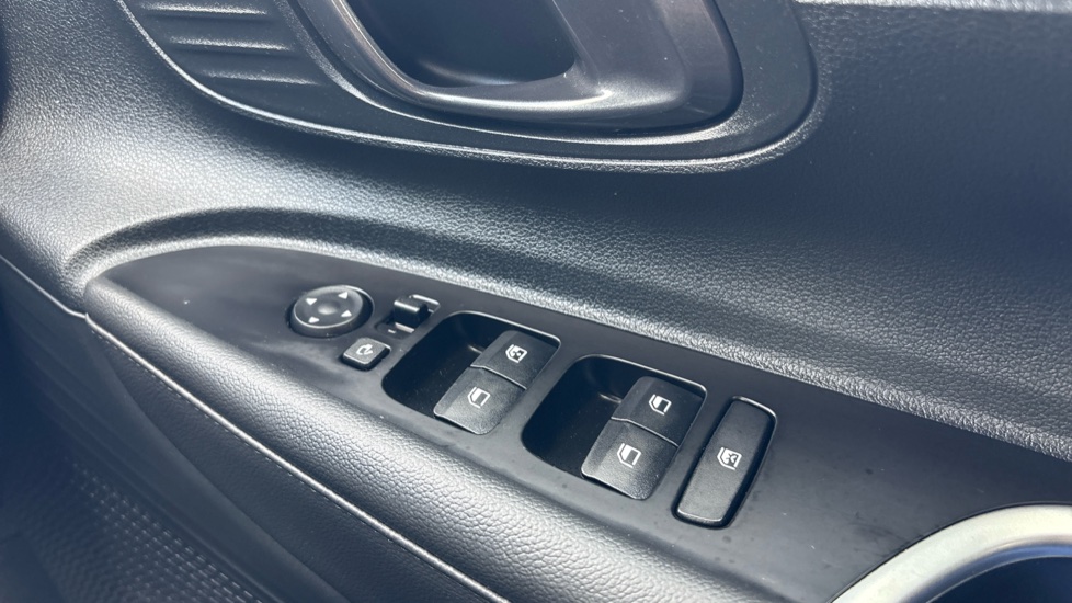 Hyundai i20 1.0T GDi Ultimate 5dr Petrol Hatchback - Image 39