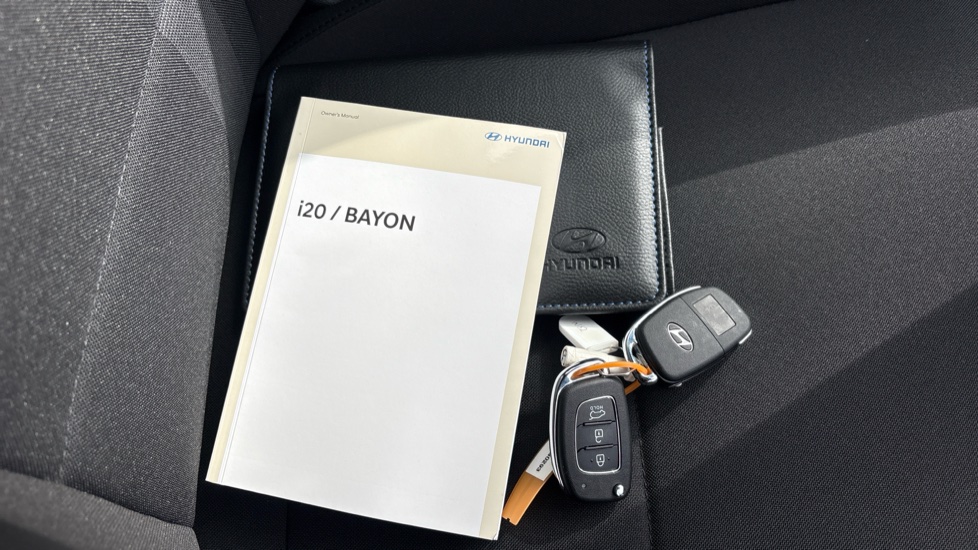 Hyundai i20 1.0T GDi 90 Black Line 5dr Petrol Hatchback - Image 19