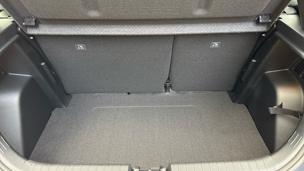 Hyundai i20 1.0T GDi 90 Black Line 5dr Petrol Hatchback - Image 45
