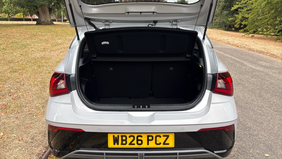 Hyundai i20 1.0T GDi 90 Black Line 5dr Petrol Hatchback - Image 4