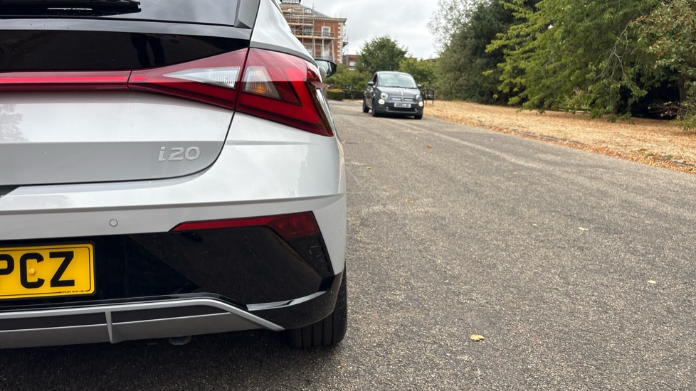 Hyundai i20 1.0T GDi 90 Black Line 5dr Petrol Hatchback - Image 28