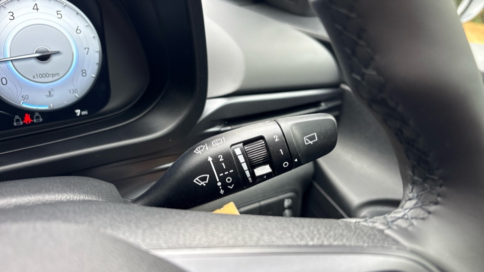 Hyundai i20 1.0T GDi 90 Black Line 5dr Petrol Hatchback - Image 38