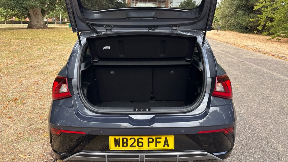 Hyundai i20 1.0T GDi 90 Black Line 5dr Petrol Hatchback - Image 4