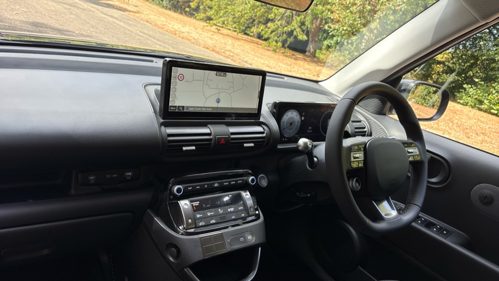 Hyundai INSTER 85kW 01 49kWh 5dr Auto Electric Hatchback - Image 9