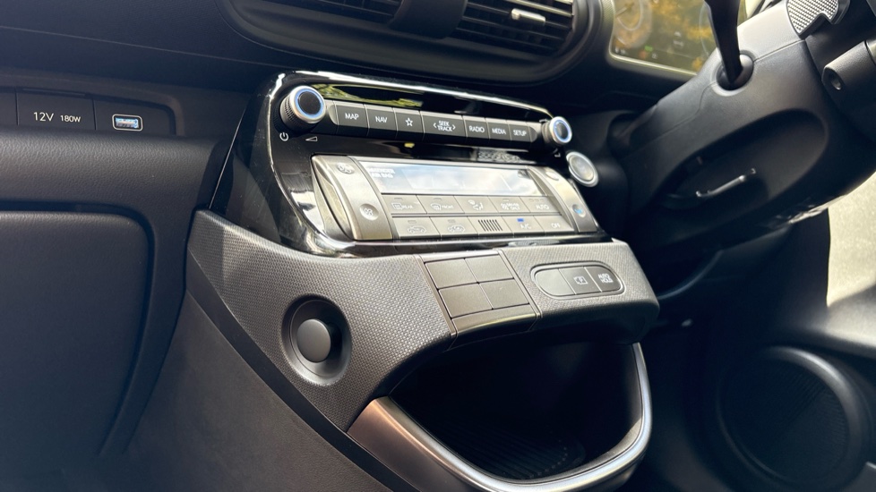 Hyundai INSTER 85kW 01 49kWh 5dr Auto Electric Hatchback - Image 13