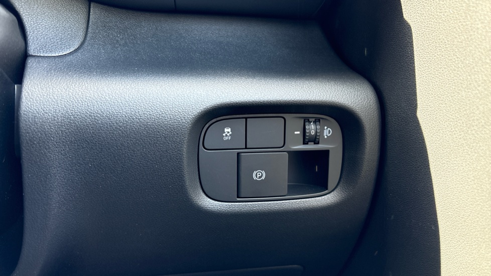 Hyundai INSTER 85kW 01 49kWh 5dr Auto Electric Hatchback - Image 42