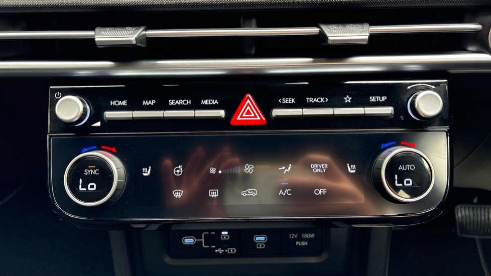 Hyundai TUCSON 1.6T 239 Hybrid Black Line 5dr Auto Hybrid Estate - Image 35