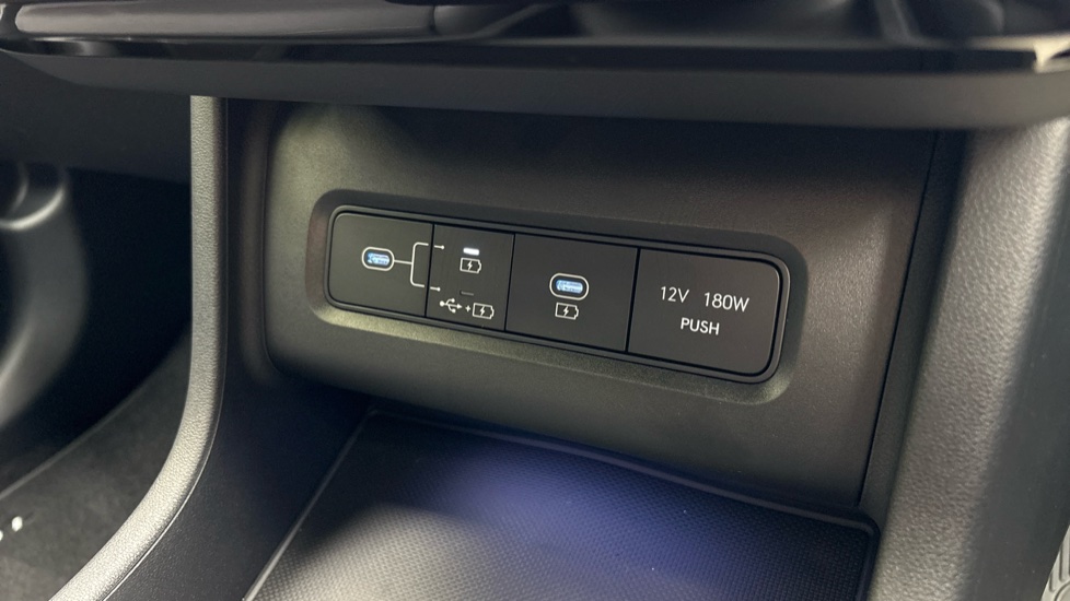 Hyundai TUCSON 1.6T 239 Hybrid Black Line 5dr Auto Hybrid Estate - Image 36