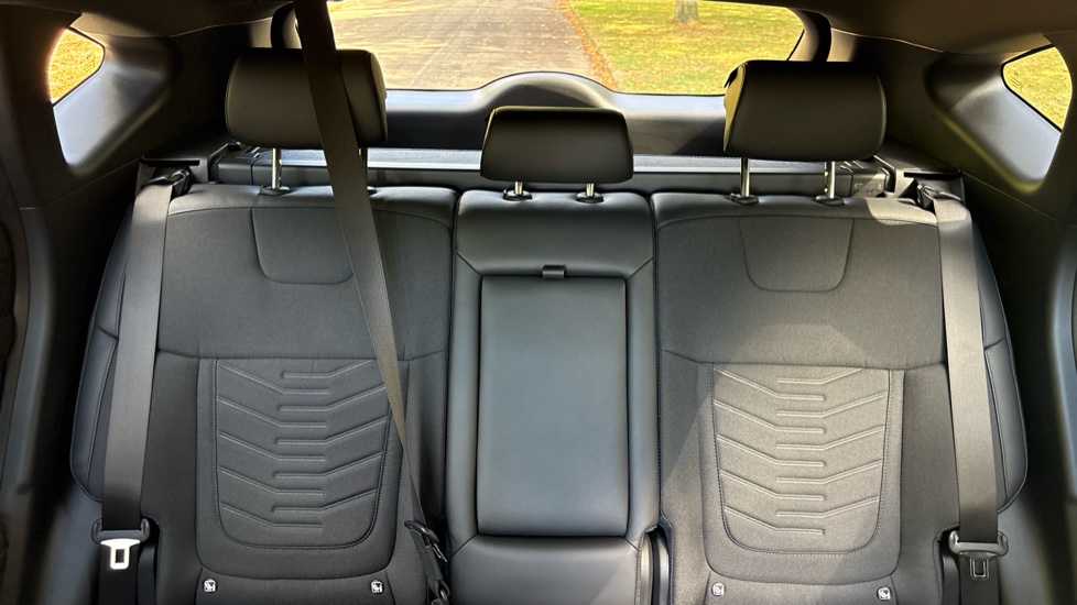 Hyundai TUCSON 1.6T 239 Hybrid Black Line 5dr Auto Hybrid Estate - Image 15