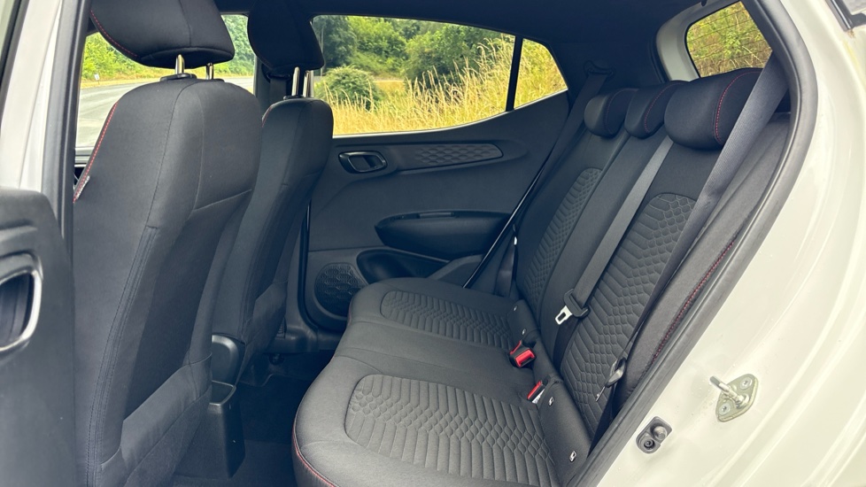 Hyundai i10 1.0 T-GDi N Line 5dr Petrol Hatchback - Image 16