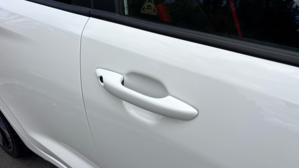 Hyundai i10 1.0 T-GDi N Line 5dr Petrol Hatchback - Image 26