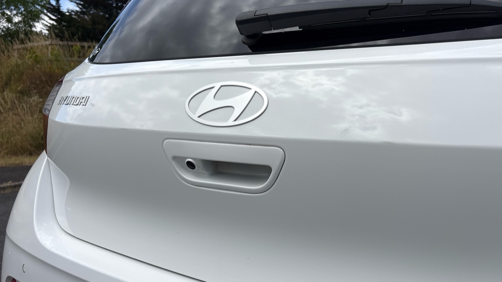 Hyundai i10 1.0 T-GDi N Line 5dr Petrol Hatchback - Image 32