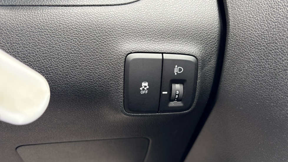 Hyundai i10 1.0 T-GDi N Line 5dr Petrol Hatchback - Image 43