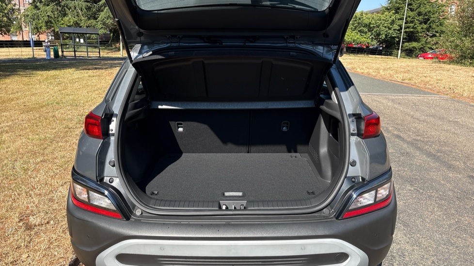Hyundai KONA 1.0 TGDi 48V MHEV SE Connect 5dr Petrol Hatchback - Image 4