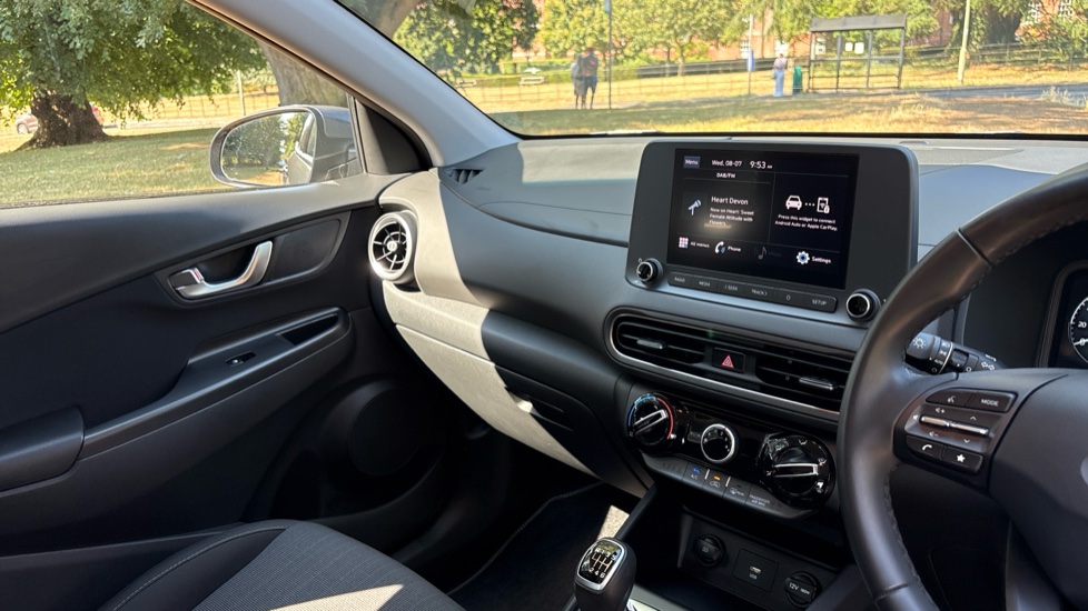 Hyundai KONA 1.0 TGDi 48V MHEV SE Connect 5dr Petrol Hatchback - Image 14