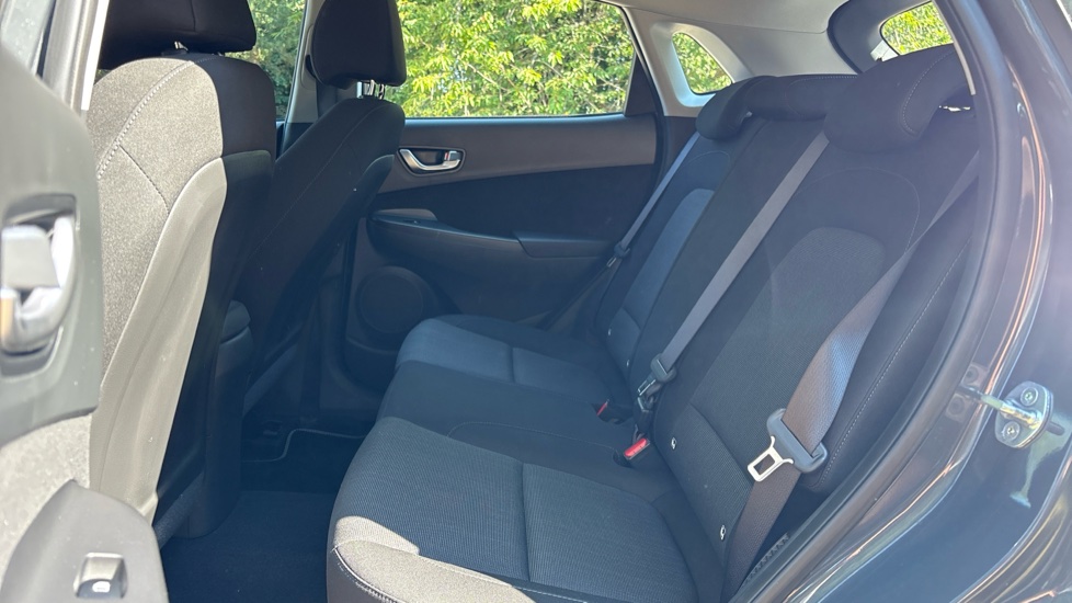 Hyundai KONA 1.0 TGDi 48V MHEV SE Connect 5dr Petrol Hatchback - Image 16
