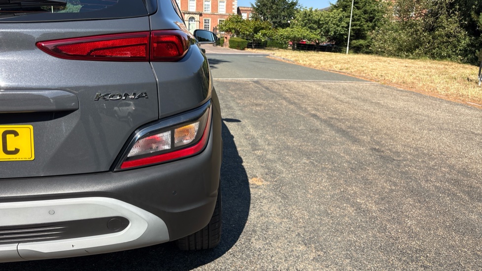 Hyundai KONA 1.0 TGDi 48V MHEV SE Connect 5dr Petrol Hatchback - Image 29
