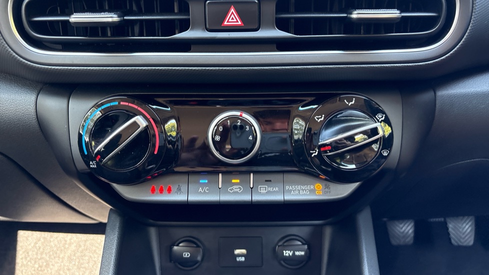 Hyundai KONA 1.0 TGDi 48V MHEV SE Connect 5dr Petrol Hatchback - Image 35