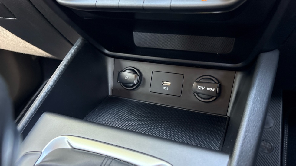 Hyundai KONA 1.0 TGDi 48V MHEV SE Connect 5dr Petrol Hatchback - Image 36