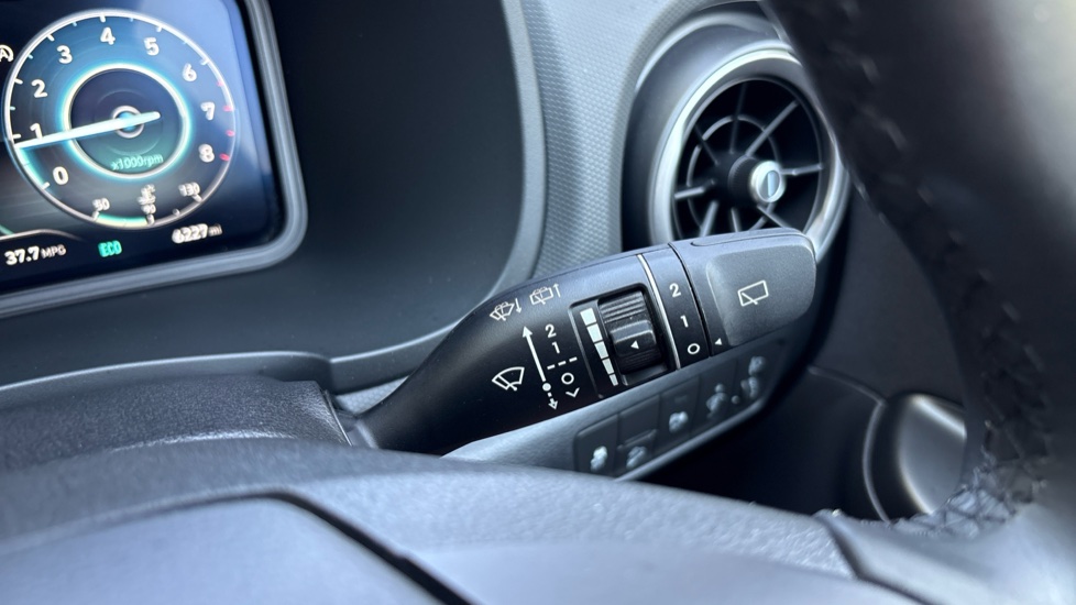Hyundai KONA 1.0 TGDi 48V MHEV SE Connect 5dr Petrol Hatchback - Image 39
