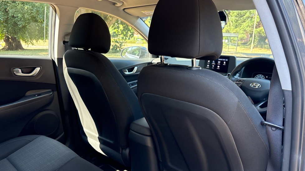 Hyundai KONA 1.0 TGDi 48V MHEV SE Connect 5dr Petrol Hatchback - Image 44