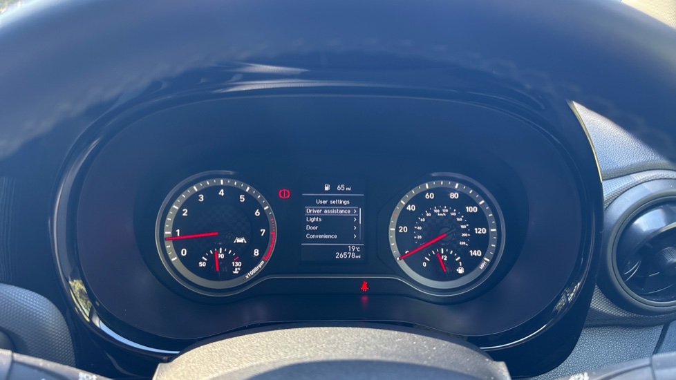 Hyundai i10 1.2 MPi SE Connect 5dr Petrol Hatchback - Image 18