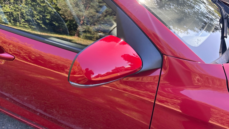 Hyundai i10 1.2 MPi SE Connect 5dr Petrol Hatchback - Image 24